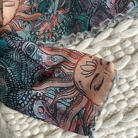 You are My Sunshine π Mesh lettuce trim long sleeve cropped top - Picture 5 of 7